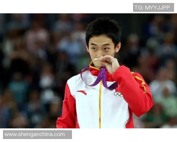 邹凯携手中国体操队谱写辉煌历史成就与荣誉交辉映