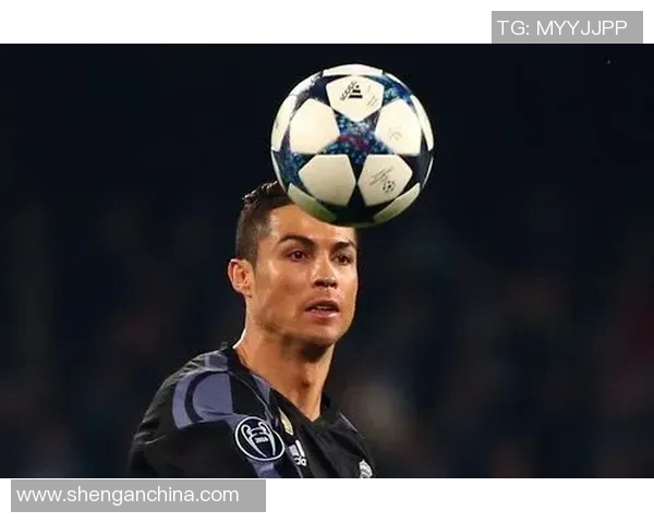 足球明星裤衩压瓦引发热议网友热评背后的趣味故事与文化解读