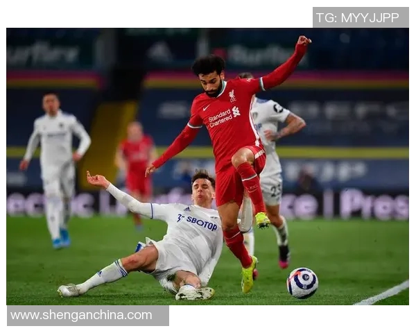 利物浦与利兹联全场精彩对决回顾与赛后分析